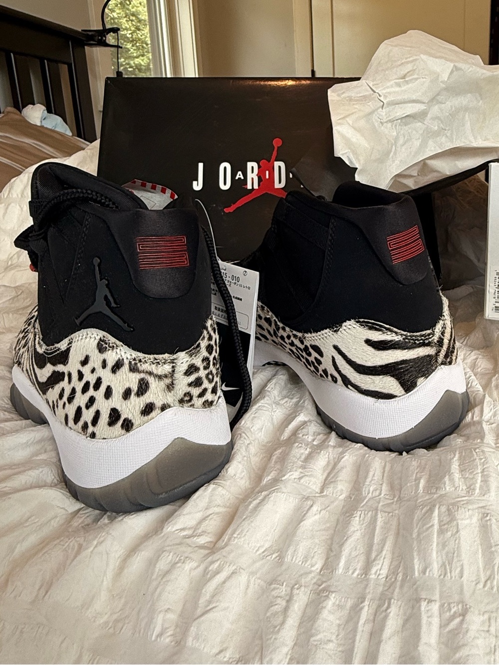 Jordan Women’s Air Jordan Black and White Animal-Print High-Top Sneakers, 10.5 - Picture 4 of 5